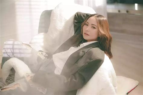 Yeng Constantino on leaving Star Music after 17 years: 'Iniyakan .